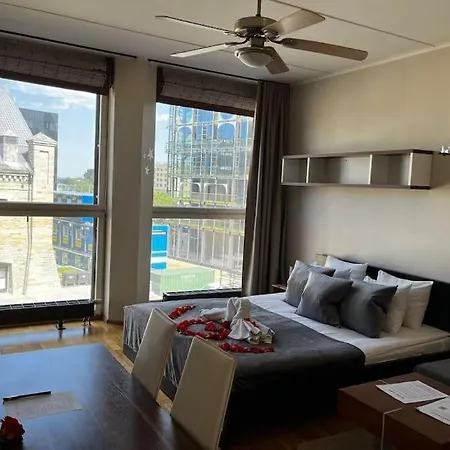 Charming Flat Next To Old Town And Harbor Lägenhet *